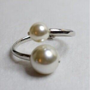 Party Glam Chunky 2 White Faux Pearl Ball Silver Tone Spiral Hinged Bracelet